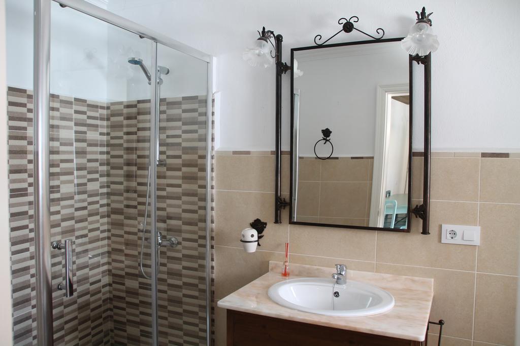 La Fuente De El Nacimiento Guest House Benamahoma Ngoại thất bức ảnh