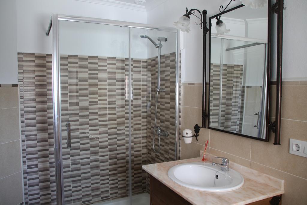 La Fuente De El Nacimiento Guest House Benamahoma Ngoại thất bức ảnh